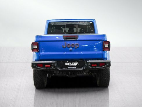 Used 2025 Jeep Gladiator Rubicon AWD/4WD image 4