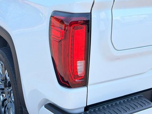Used 2023 GMC Sierra 1500 Denali Ultimate AWD/4WD image 21