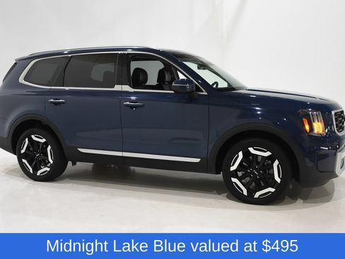 Used 2025 Kia Telluride S AWD/4WD image 3