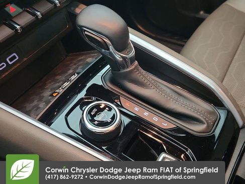 Used 2024 Chevrolet Colorado ZR2 w/ ZR2 Convenience Package III image 26