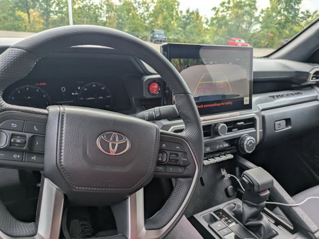 Used 2026 Toyota Tacoma TRD Off-Road AWD/4WD image 32