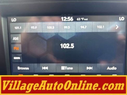 Used 2019 Jeep Renegade Latitude w/ Cold Weather Group AWD/4WD image 27