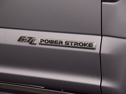 Used 2022 Ford F250 Platinum AWD/4WD image 12
