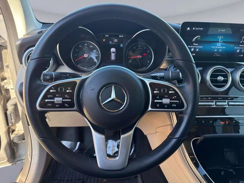 Used 2022 Mercedes-Benz GLC 300 image 31