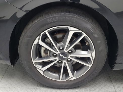 Used 2023 Kia Forte LXS image 31