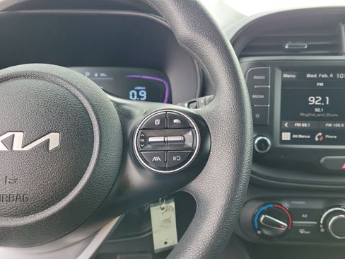 Used 2025 Kia Soul LX w/ LX Technology Package image 23