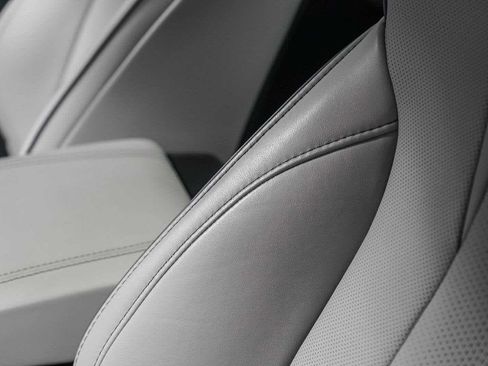 Used 2023 Acura MDX SH-AWD w/ Advance Package image 23