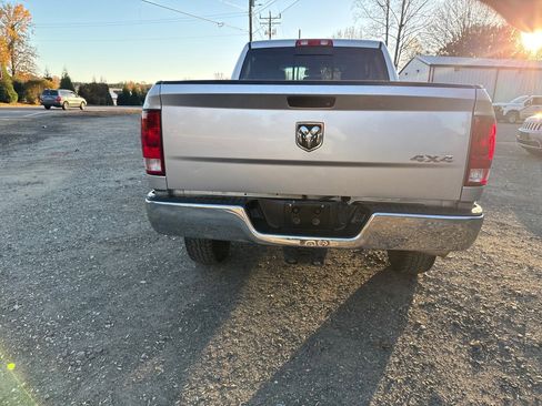 Used 2016 RAM 2500 SLT image 3