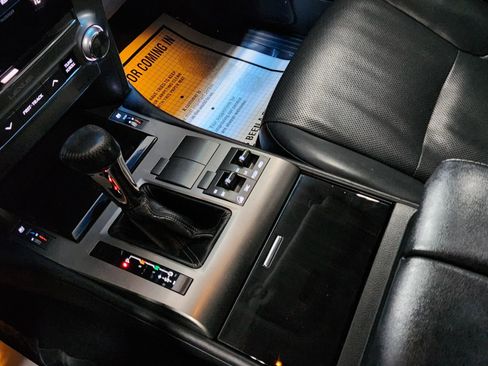 Used 2015 Lexus GX 460 image 36