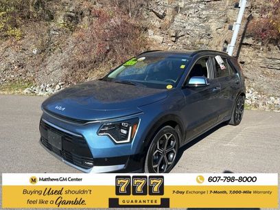 Used 2023 Kia Niro SX Touring