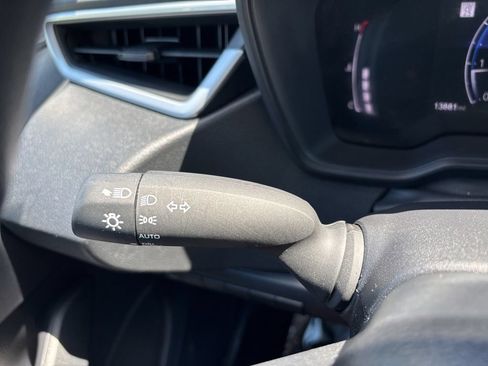 Used 2026 Toyota Corolla LE FWD image 20
