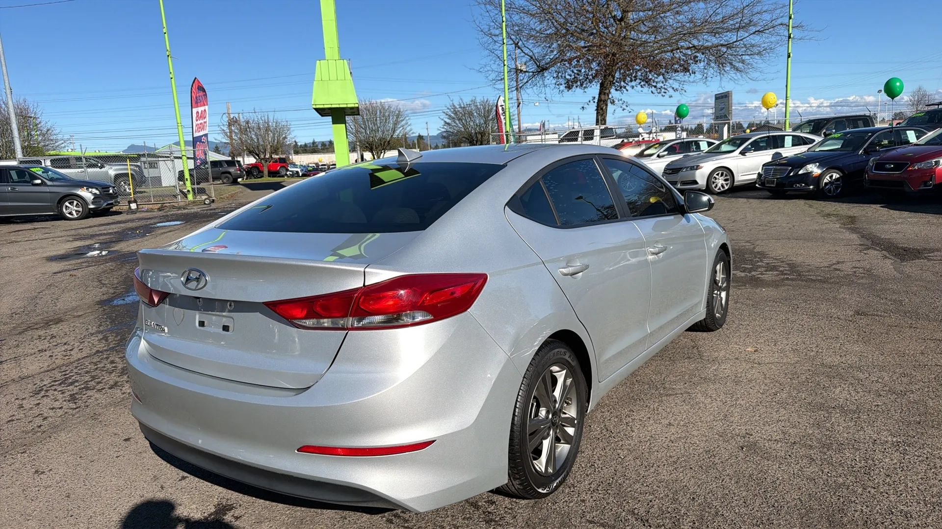 Used 2018 Hyundai Elantra SEL FWD image 3