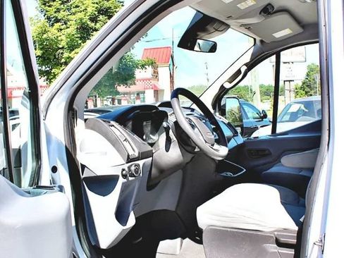 Used 2019 Ford Transit 350 XLT RWD image 21