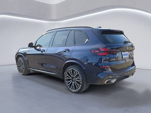 Used 2025 BMW X5 sDrive40i w/ M Sport Package image 5