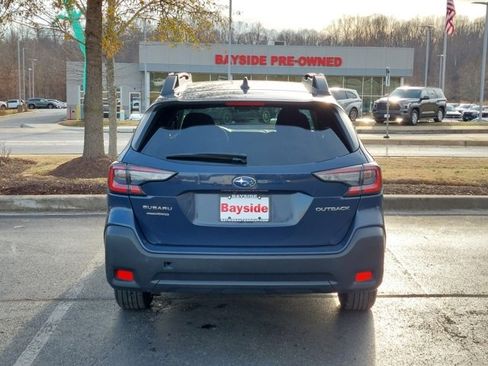 Used 2023 Subaru Outback Premium image 19