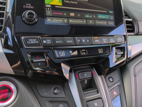 Used 2023 Honda Odyssey EX-L image 25