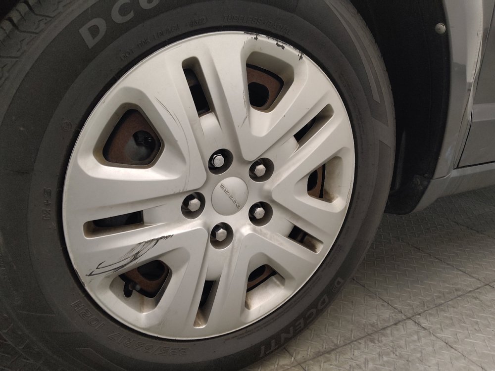 Used 2019 Dodge Journey SE FWD image 31
