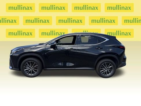 Used 2023 Lexus NX 350 AWD image 3