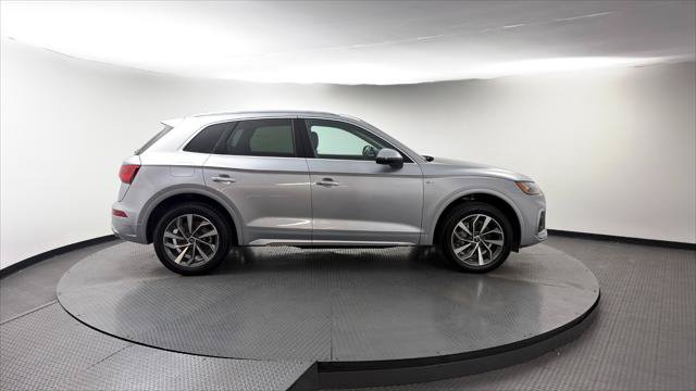 Used 2023 Audi Q5 2.0T Premium w/ Convenience Package AWD/4WD image 9