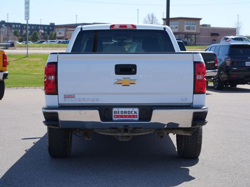 Used 2019 Chevrolet Silverado 1500 LT AWD/4WD image 4