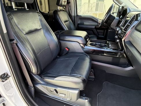 Used 2019 Ford F350 Lariat w/ Lariat Ultimate Package AWD/4WD image 13