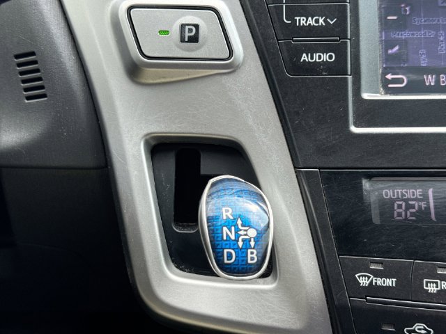 Used 2012 Toyota Prius V Five FWD image 16