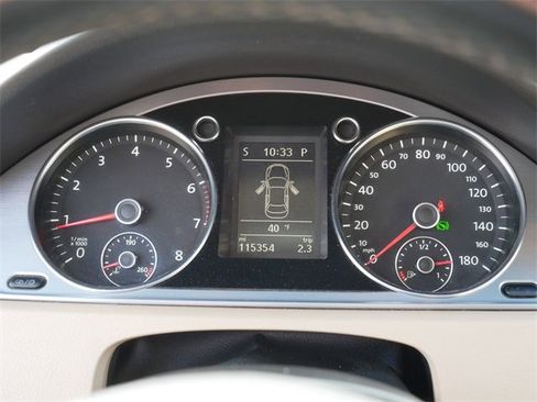 Used 2013 Volkswagen CC Lux image 27