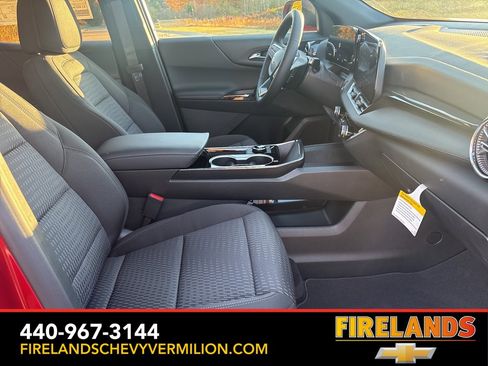 New 2026 Chevrolet Equinox LT image 30