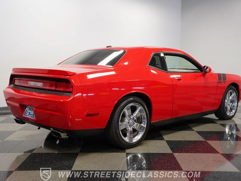 Used 2009 Dodge Challenger R/T RWD image 13