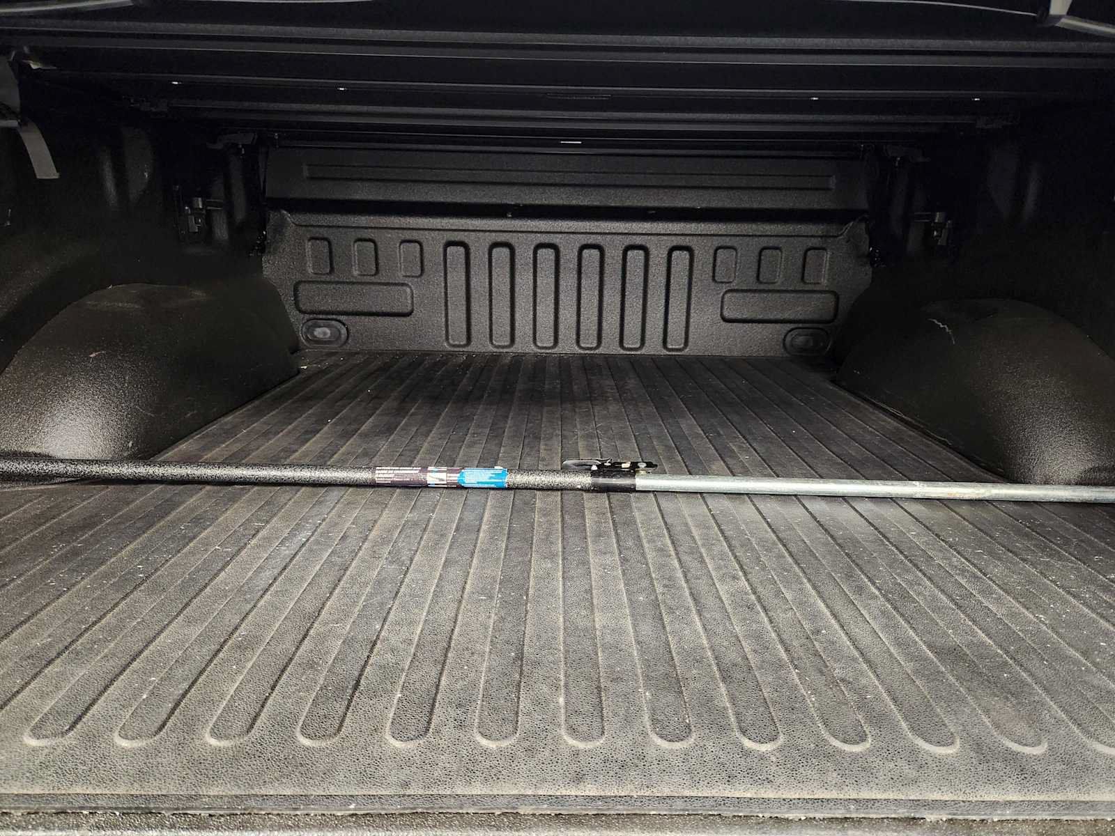 Used 2019 Ford F150 Lariat w/ Equipment Group 502A Luxury AWD/4WD image 33
