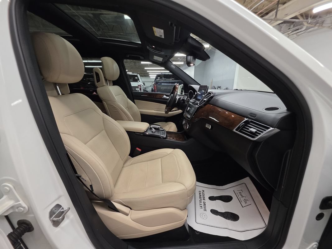 Used 2018 Mercedes-Benz GLS 450 4MATIC image 29