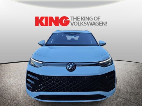 New 2026 Volkswagen Tiguan SEL R-Line image 9