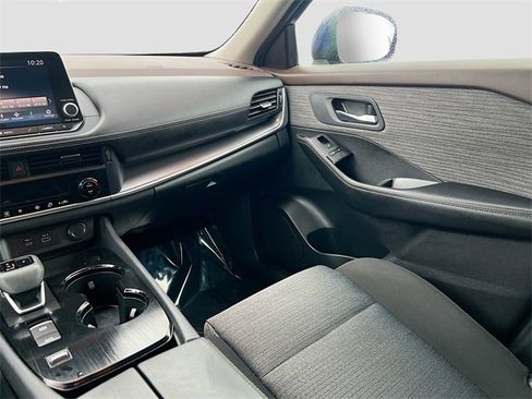 Used 2023 Nissan Rogue SV image 21