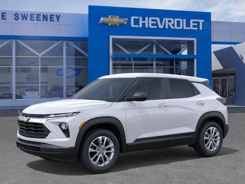 New 2026 Chevrolet TrailBlazer LS image 2