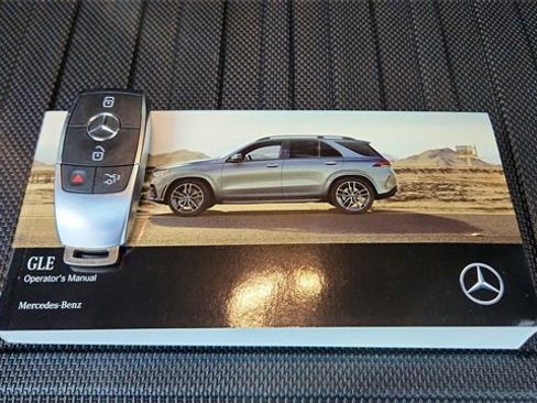 Used 2023 Mercedes-Benz GLE 450 4MATIC w/ AMG Line Exterior image 63