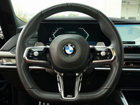 Used 2024 BMW 760i xDrive w/ Premium Package 2 image 12