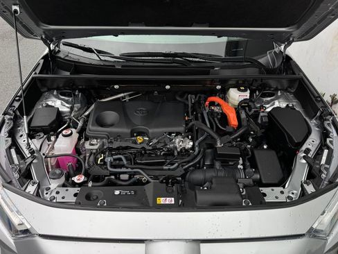 Certified 2025 Toyota RAV4 XLE image 21