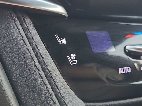 Used 2022 Cadillac XT6 Sport w/ Platinum Package image 30