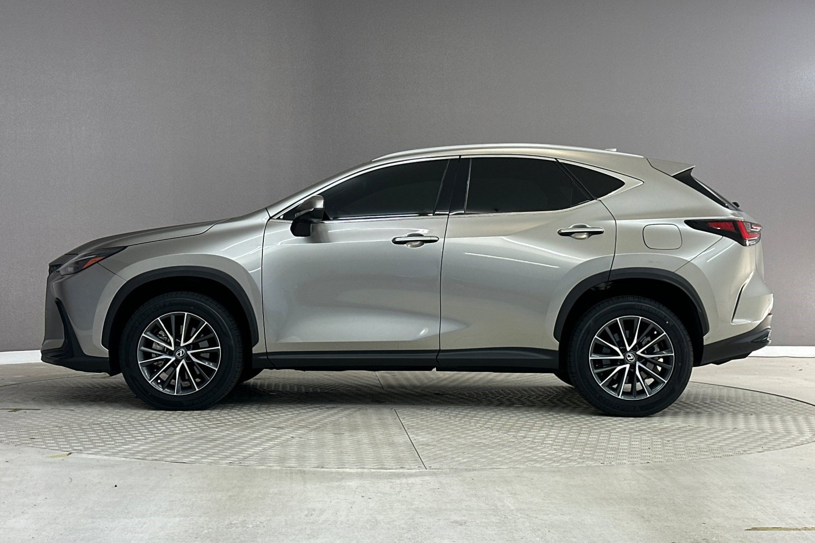 Used 2024 Lexus NX 350 AWD w/ Cold Area Package image 2