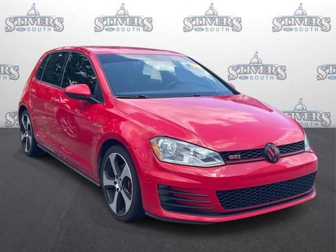 Used 2017 Volkswagen Golf 4-Door FWD image 1