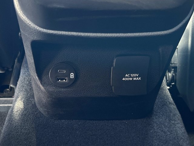Used 2025 Ford Ranger XLT w/ Technology Package AWD/4WD image 28