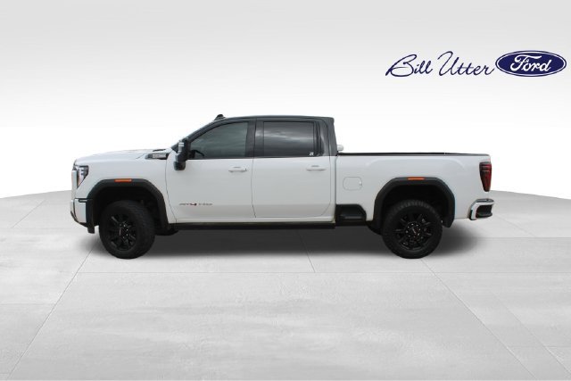 Used 2024 GMC Sierra 2500 AT4 w/ AT4 Premium Plus Package AWD/4WD image 8