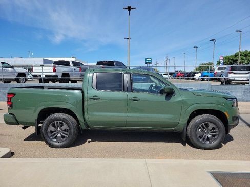 New 2026 Nissan Frontier SV w/ Tow Package AWD/4WD image 8