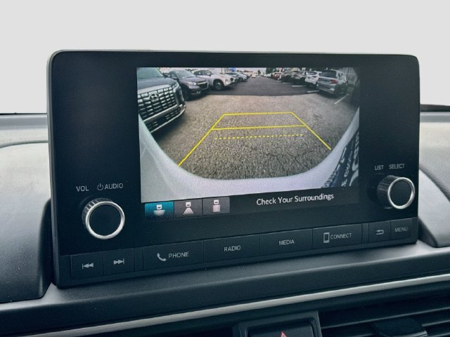 Certified 2023 Honda Pilot LX image 17