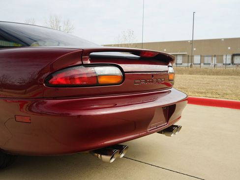 Used 2000 Chevrolet Camaro Z28 w/ Preferred Equipment Group 2 image 28