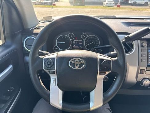 Used 2016 Toyota Tundra SR5 w/ Tow Package image 17