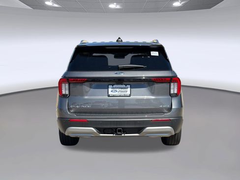 Used 2025 Ford Explorer Platinum w/ LUX Leather Package AWD/4WD image 8