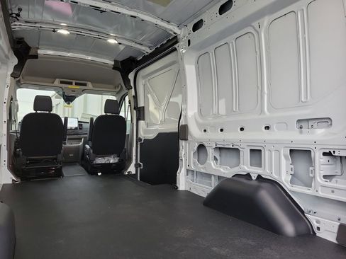 New 2026 Ford Transit 250 148 Medium Roof image 10