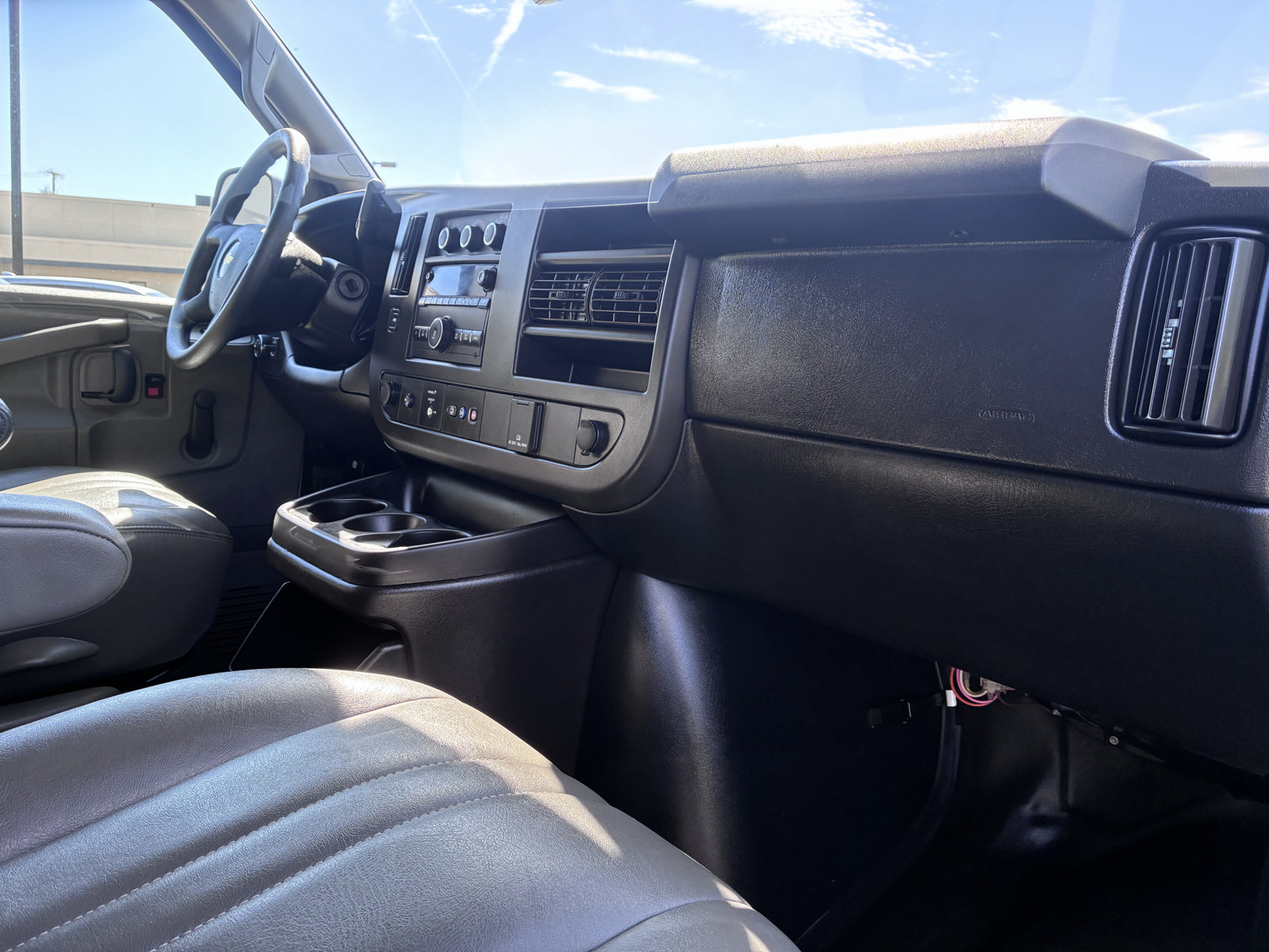 Used 2020 Chevrolet Express 2500 LS RWD image 15