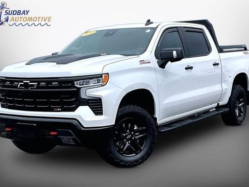 Used 2024 Chevrolet Silverado 1500 LT Trail Boss w/ LT Trail Boss Premium Package AWD/4WD image 1